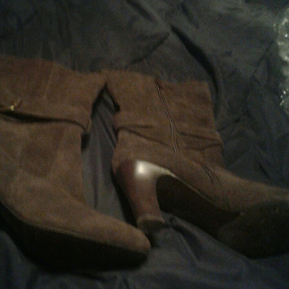 Ladies boots